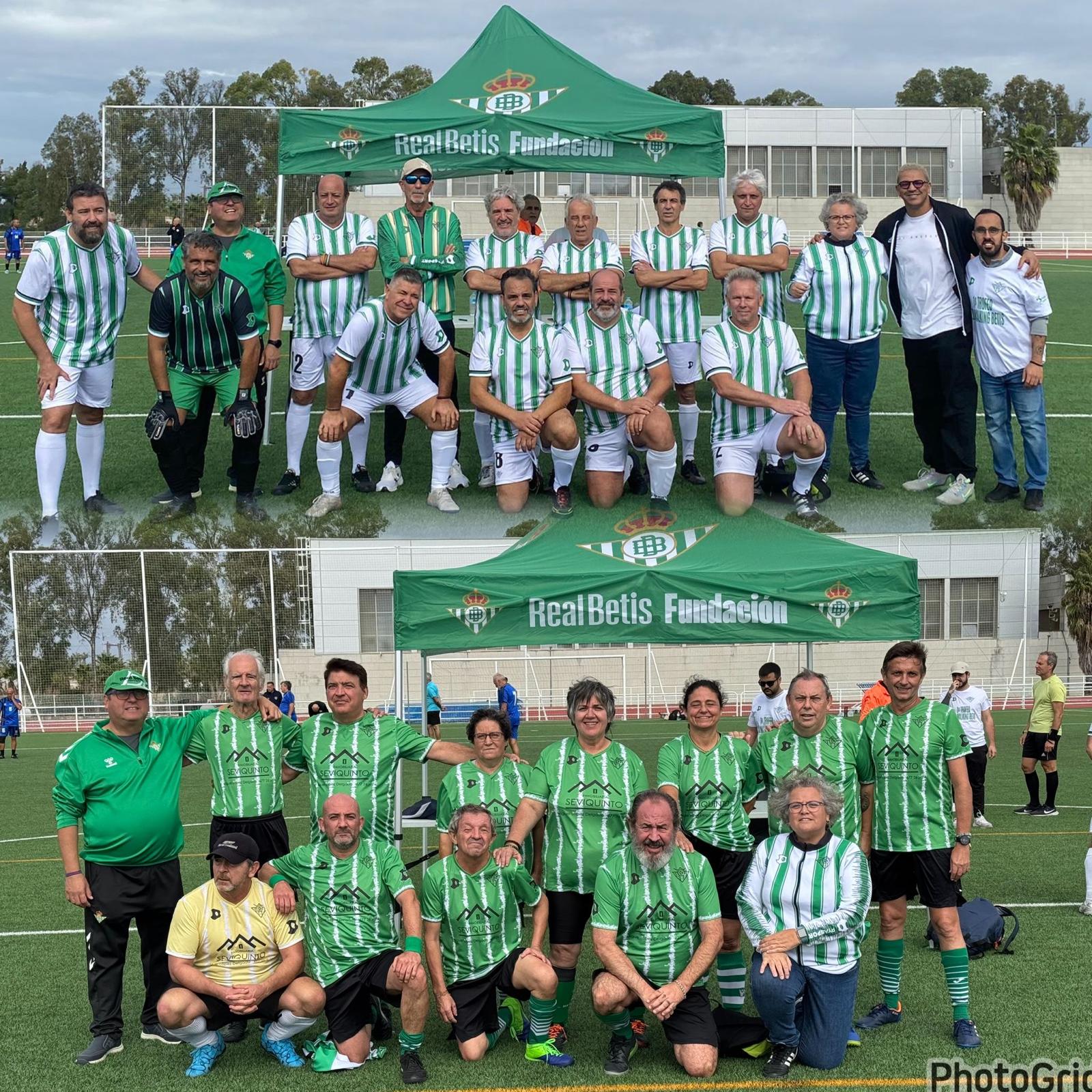 Team Picture on Pitch