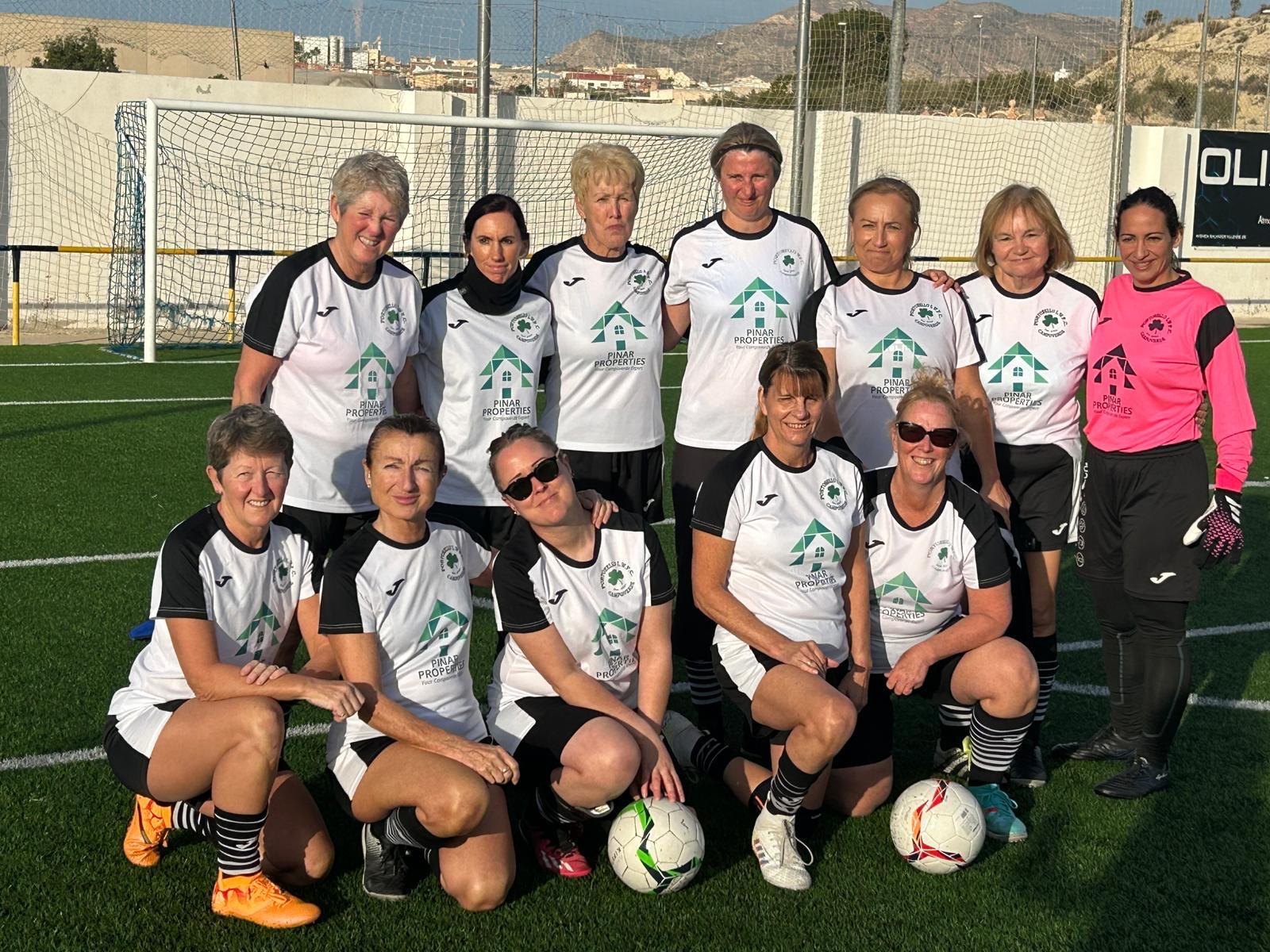 Team Picture on Pitch