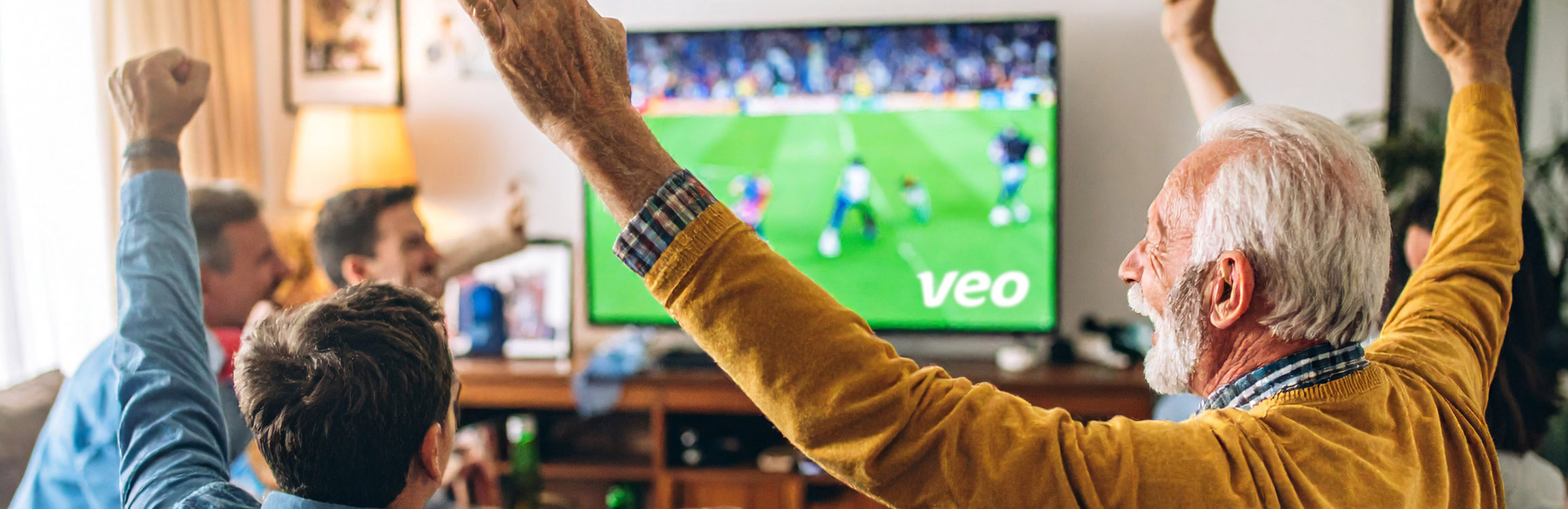 https://spainwalkingfootball.com/wp-content/uploads/2025/09/Watching-the-game-on-VEO_wide.jpg